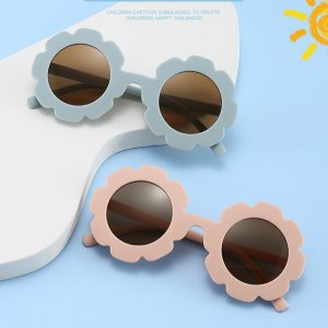 Anti-Ultraviolet Children's Sunglasses with a Round Flower Pattern Frame