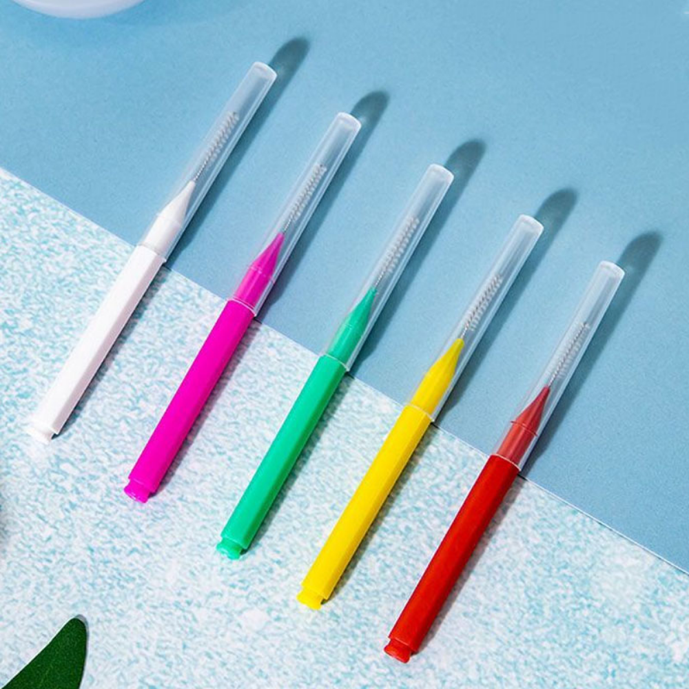 Disposable Mini Eyebrow Brush